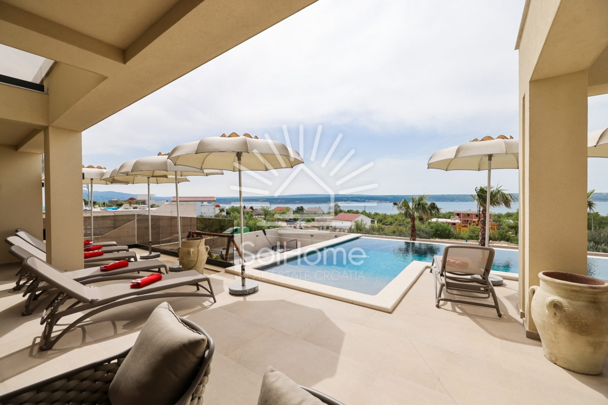 Lussuosa villa a Maslenica vicino a Zara, vicino al mare