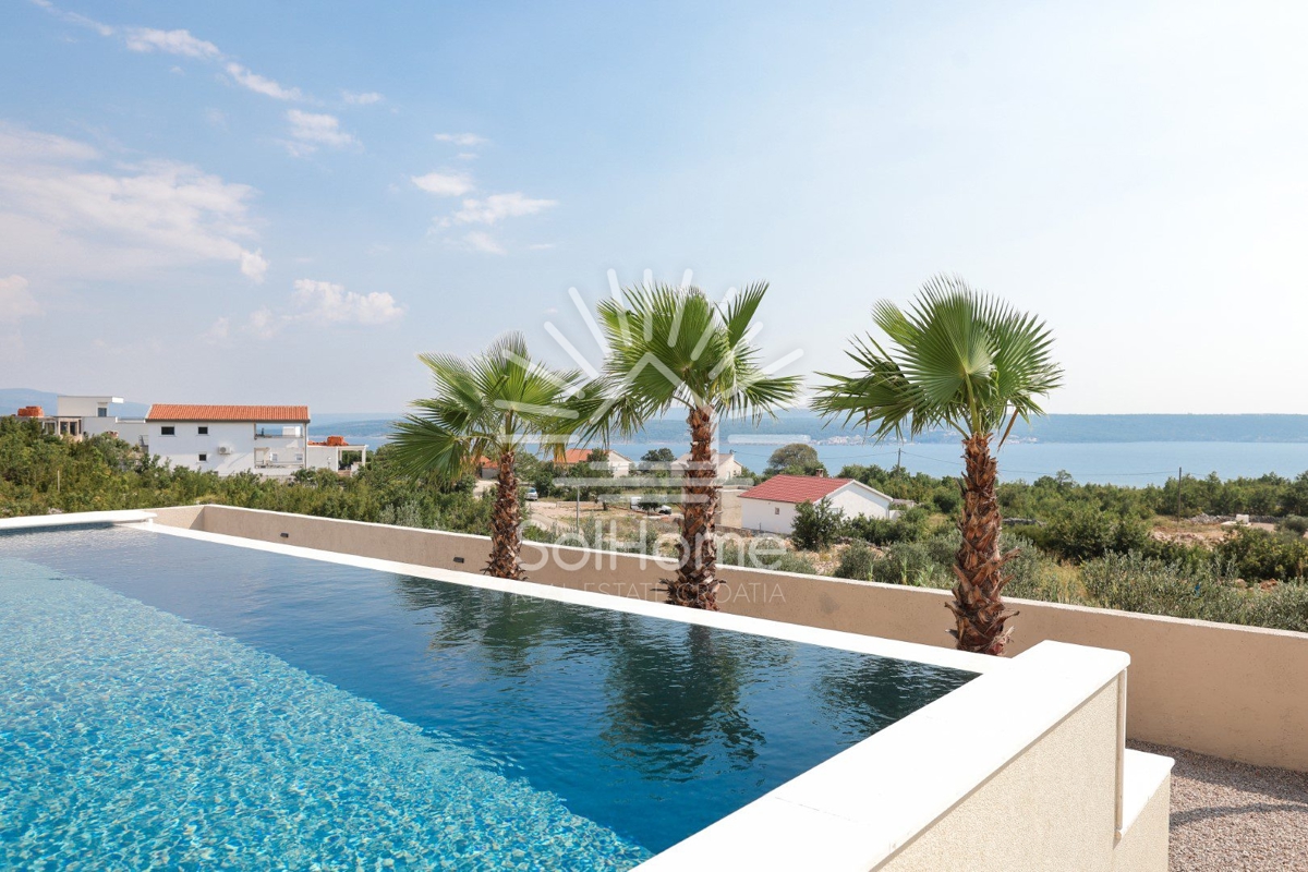 Lussuosa villa a Maslenica vicino a Zara, vicino al mare