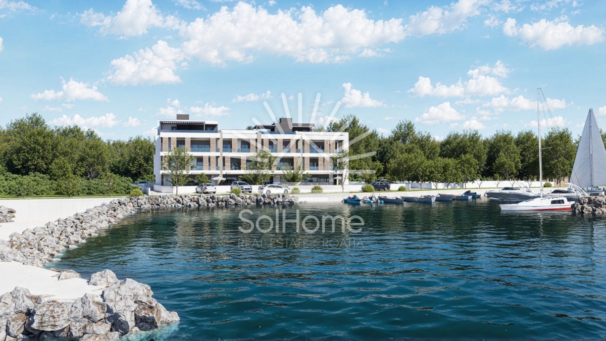 Lussuoso attico con piscina sul mare a Zaton - Zara.