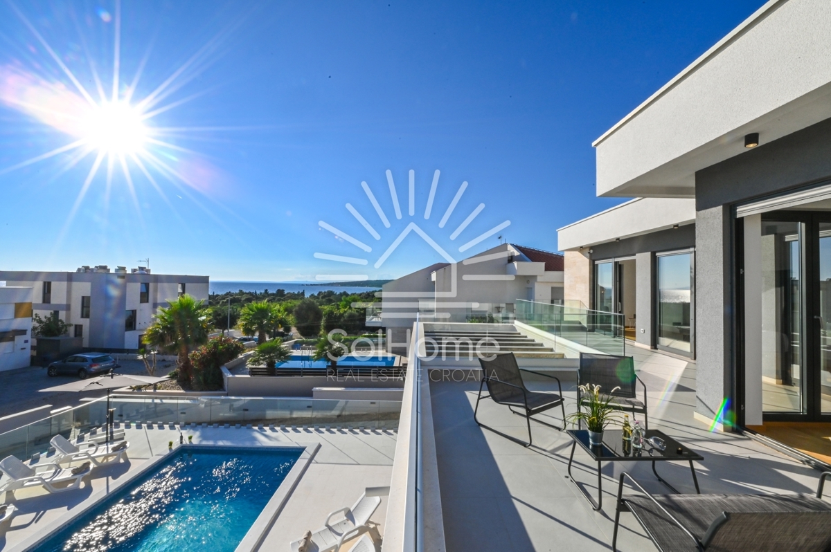 2 Ville di lusso con piscina e vista mare