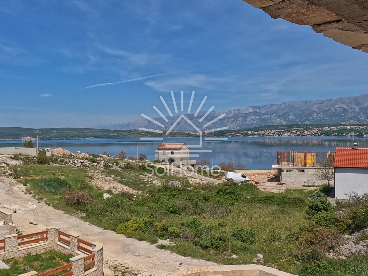 Top offerta - Moderna villa in pietra con vista sul mare!