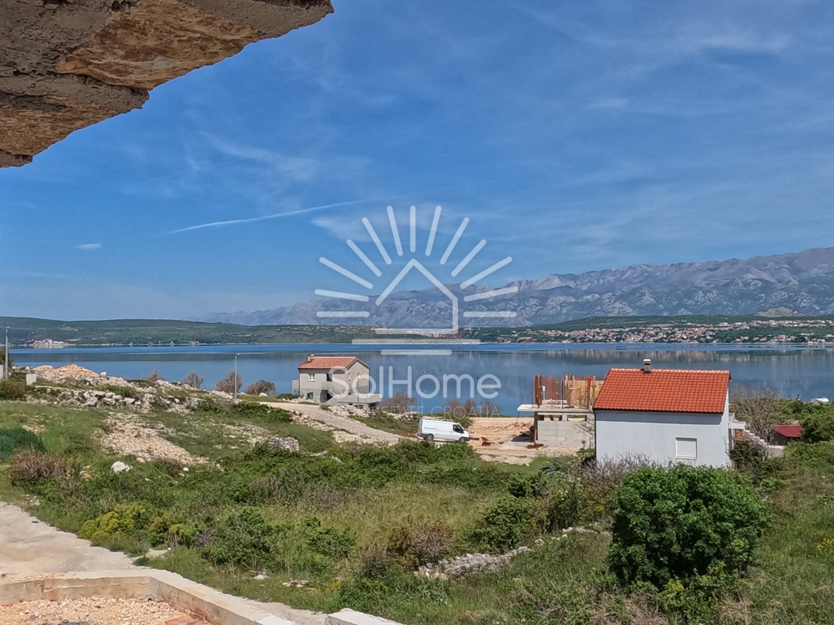 Top offerta - Moderna villa in pietra con vista sul mare!