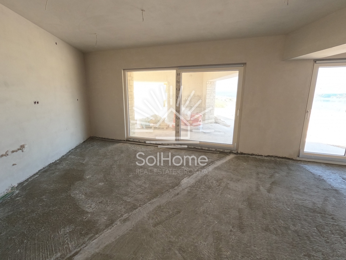 Top offerta - Moderna villa in pietra con vista sul mare!