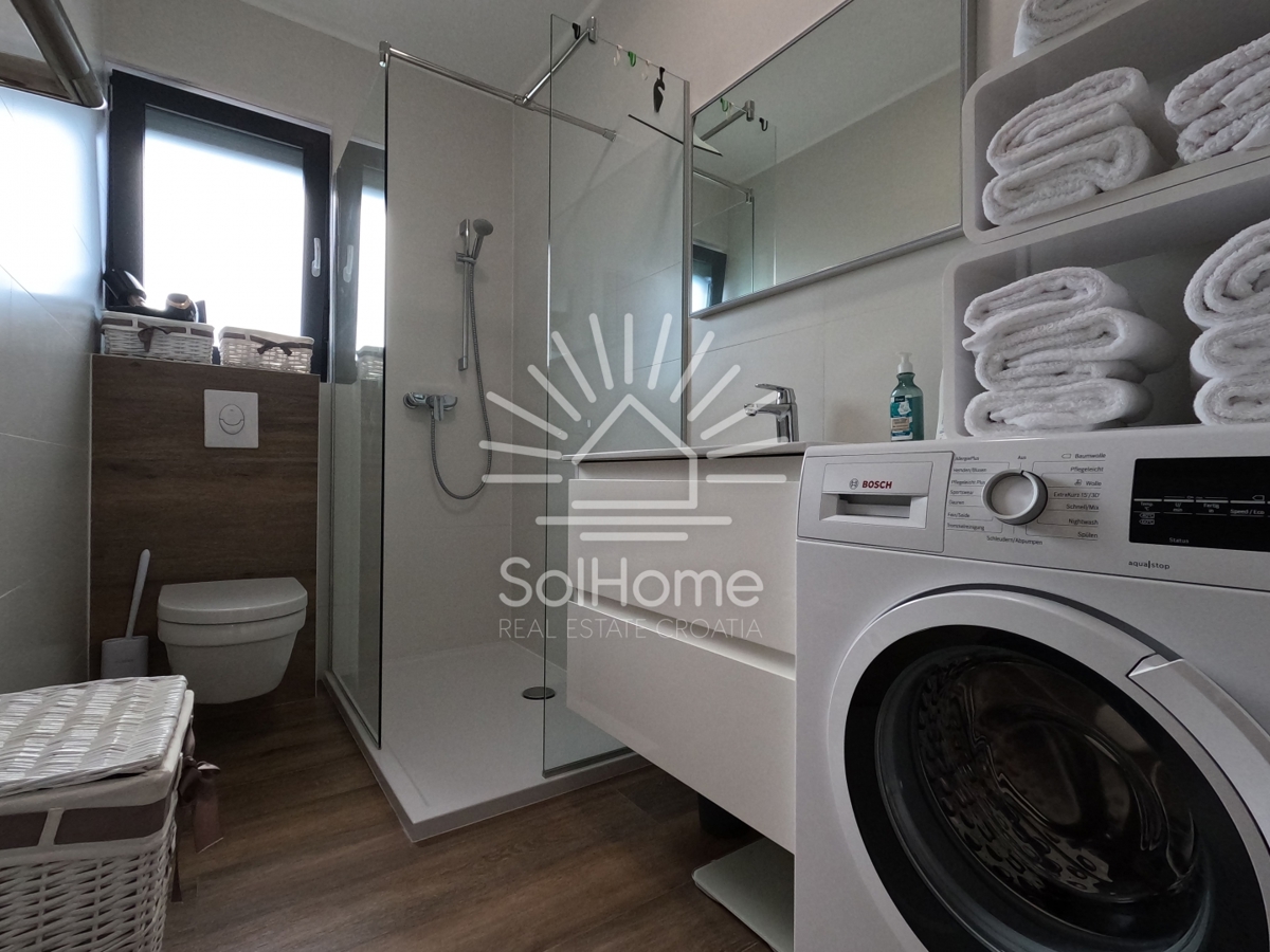 VIDEO! Appartamento Prima Fila sul Mare - Zara / Diklo / Croazia