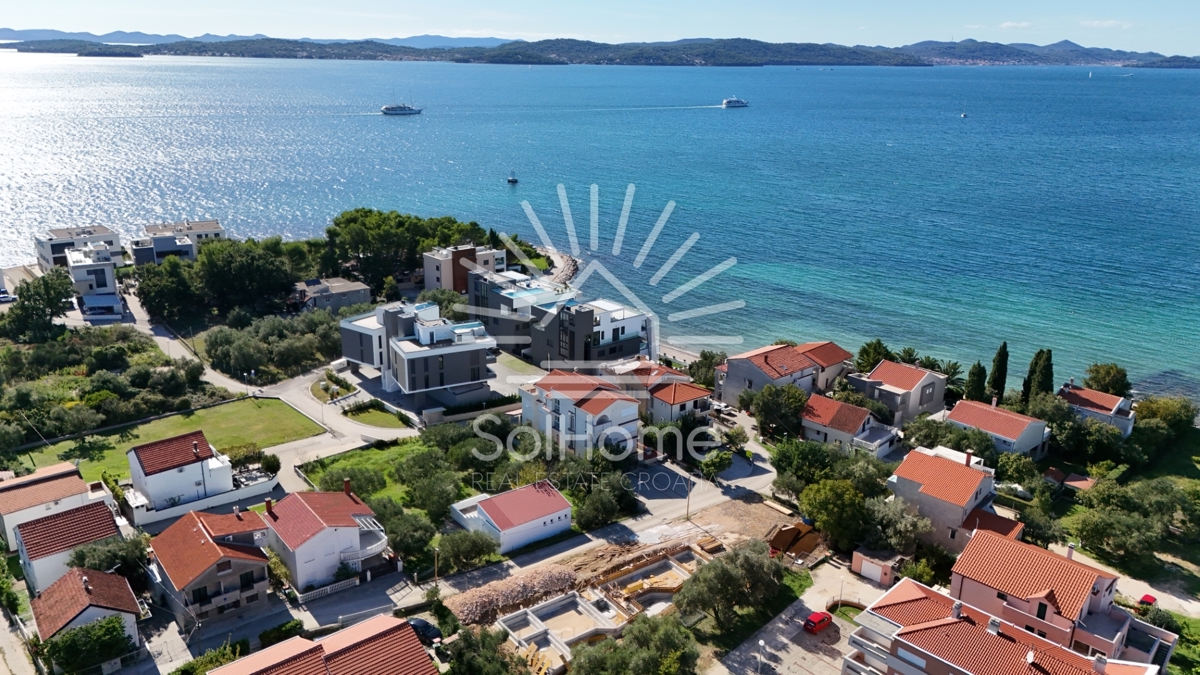 Appartamenti a 30 metri dal mare a Sukošan vicino a Zara