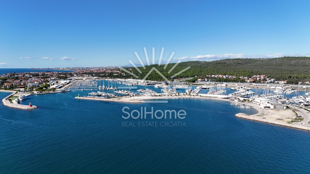 Appartamenti a 30 metri dal mare a Sukošan vicino a Zara