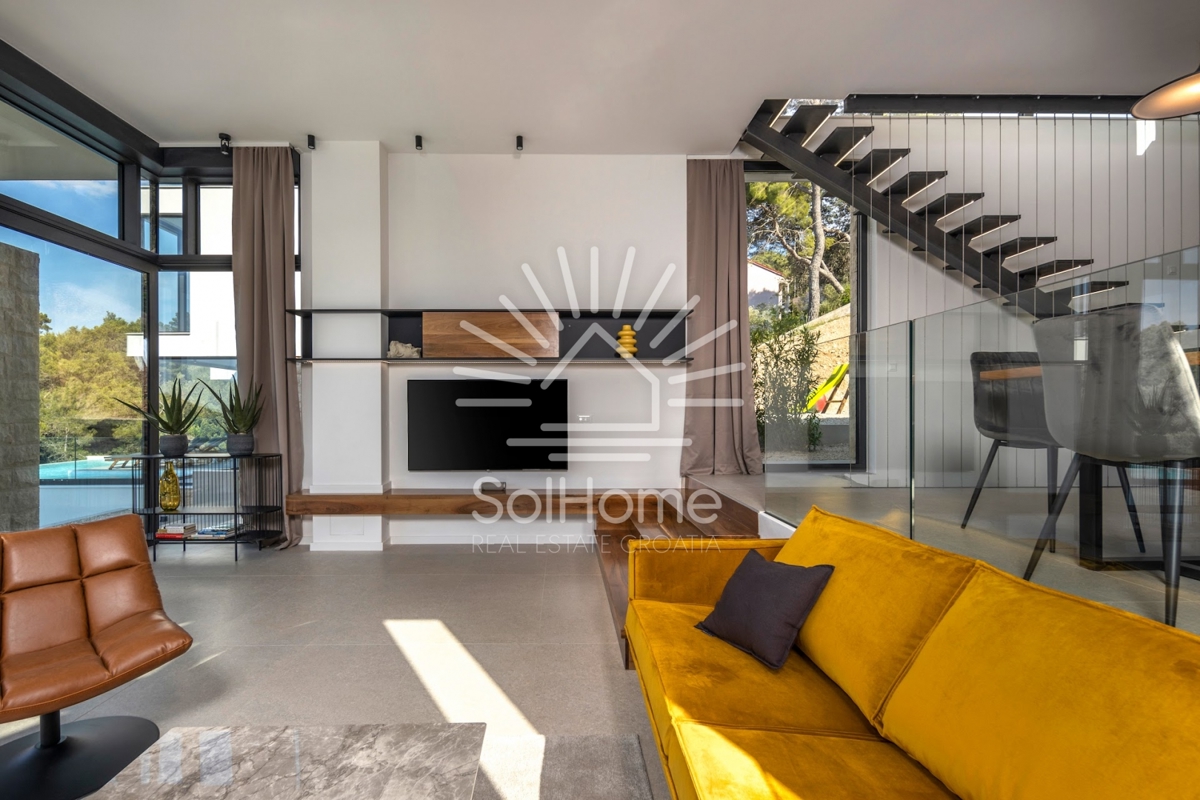 Bellissima villa con vista sul mare e piscina a sfioro sull'isola di Ugljan