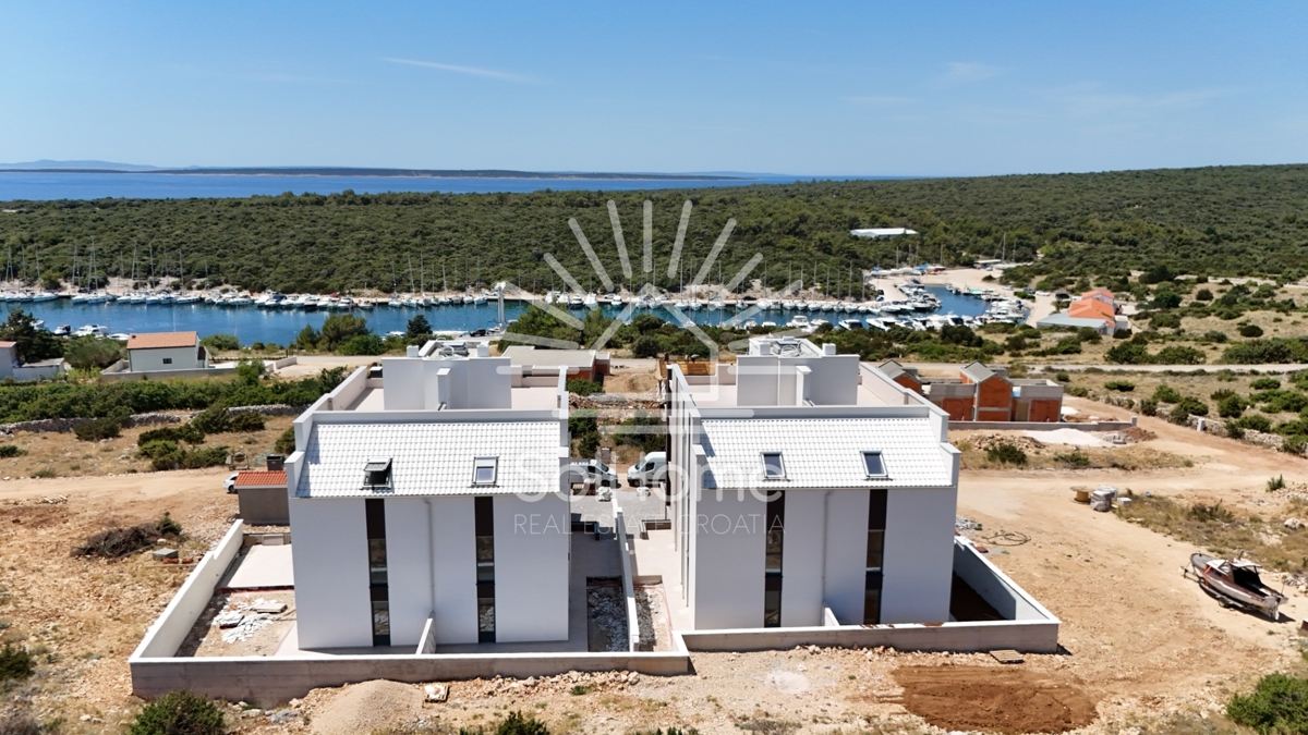 Appartamenti vicino al porto con vista sul mare - vicino a Novalja, Croazia.