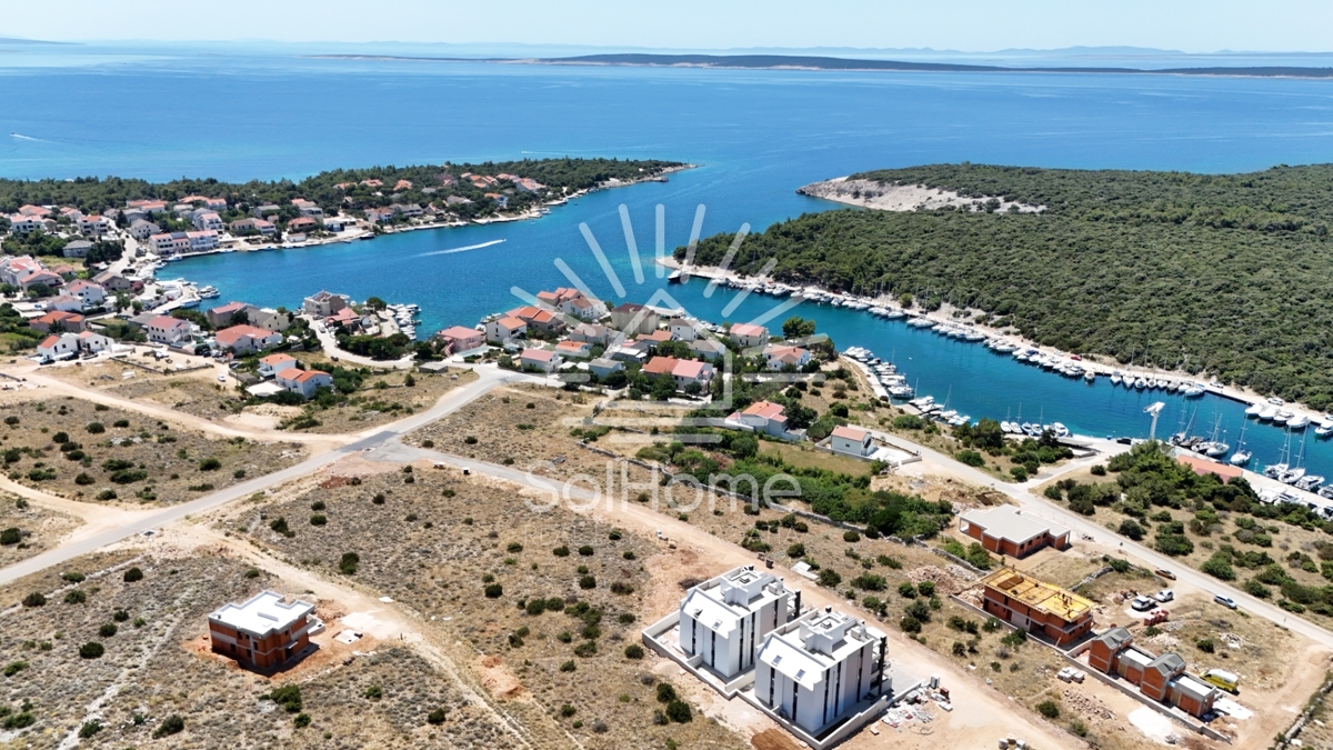 Appartamenti vicino al porto con vista sul mare - vicino a Novalja, Croazia.