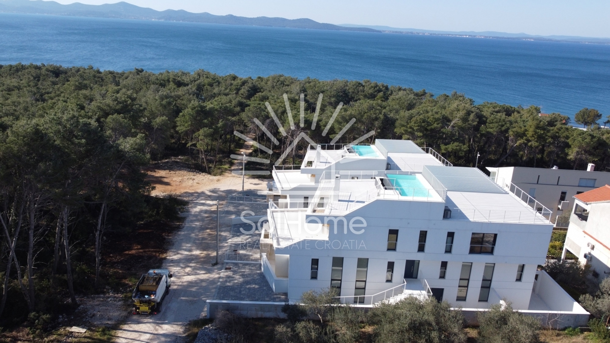 Appartamenti di lusso - 1° fila dal mare