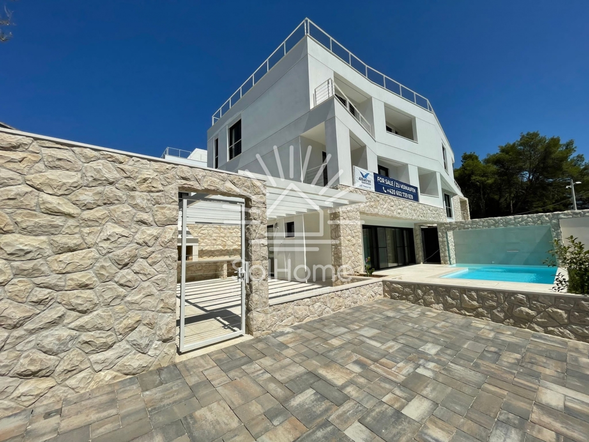 Appartamenti di lusso - 1° fila dal mare