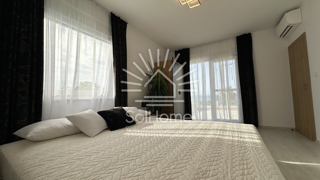 Elegante casa arredata con piscina, a soli 100 metri dal mare – a Privlaka, vicino a Zara