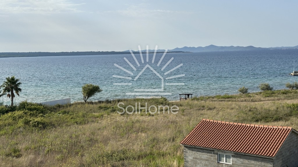 Elegante casa arredata con piscina, a soli 100 metri dal mare – a Privlaka, vicino a Zara