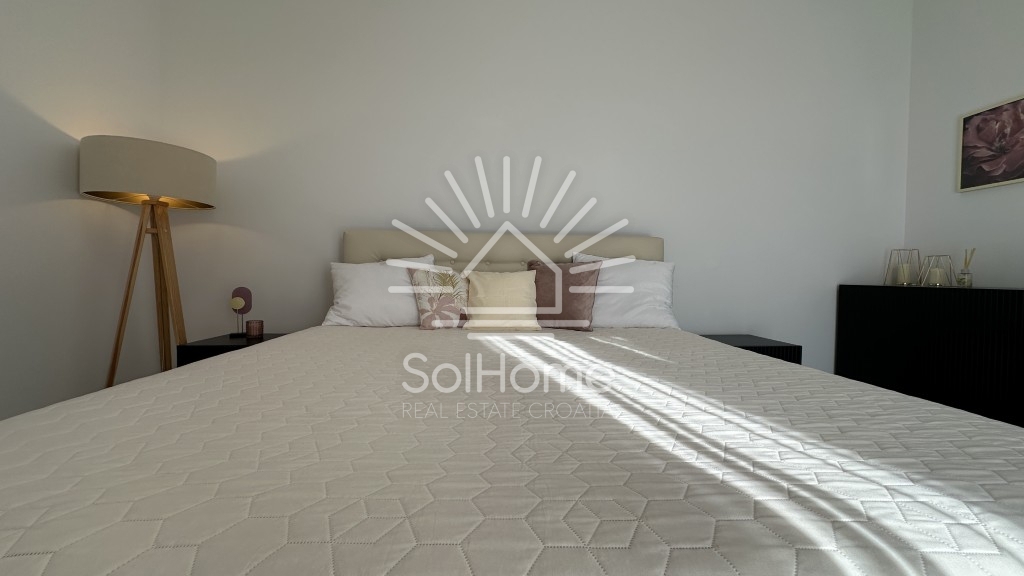 Elegante casa arredata con piscina, a soli 100 metri dal mare – a Privlaka, vicino a Zara