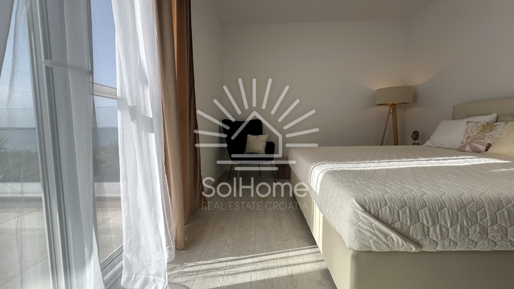 Elegante casa arredata con piscina, a soli 100 metri dal mare – a Privlaka, vicino a Zara