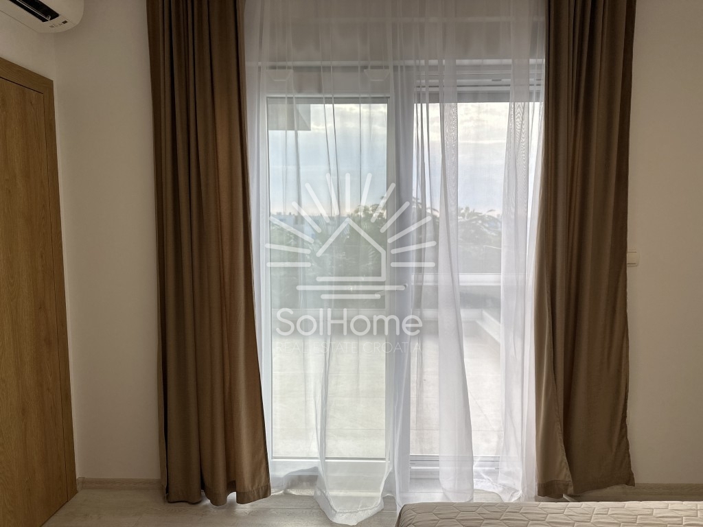 Elegante casa arredata con piscina, a soli 100 metri dal mare – a Privlaka, vicino a Zara