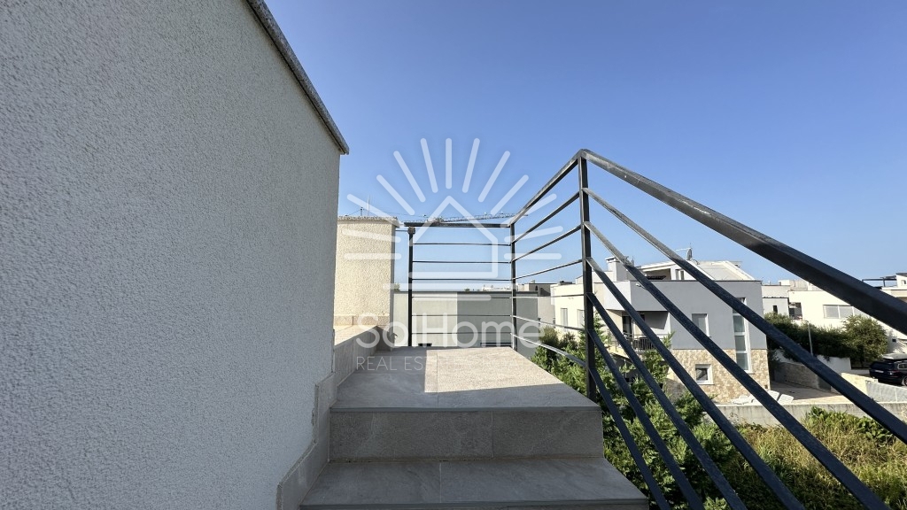 Elegante casa arredata con piscina, a soli 100 metri dal mare – a Privlaka, vicino a Zara