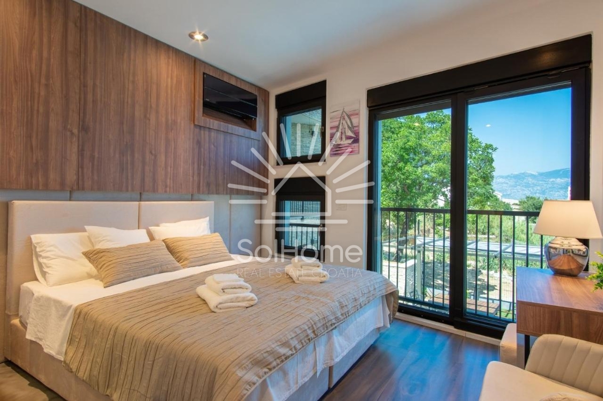 Lussuosa villa con vista panoramica sul mare nell'isola di Pag, vicino a Zara - Croazia