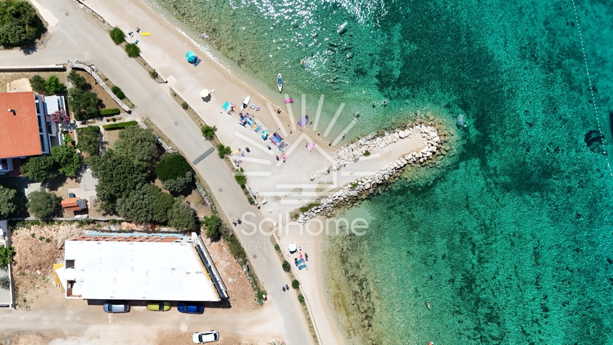 Lussuosi appartamenti sul mare in Croazia / Mandre / Pag