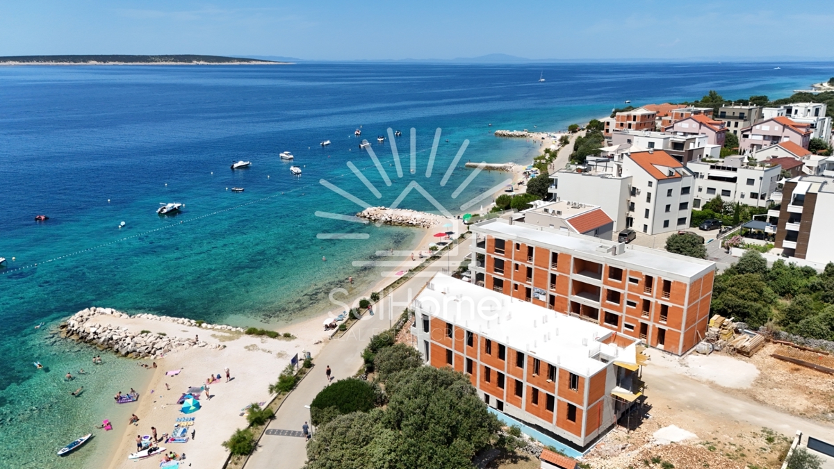 Lussuosi appartamenti sul mare in Croazia / Mandre / Pag