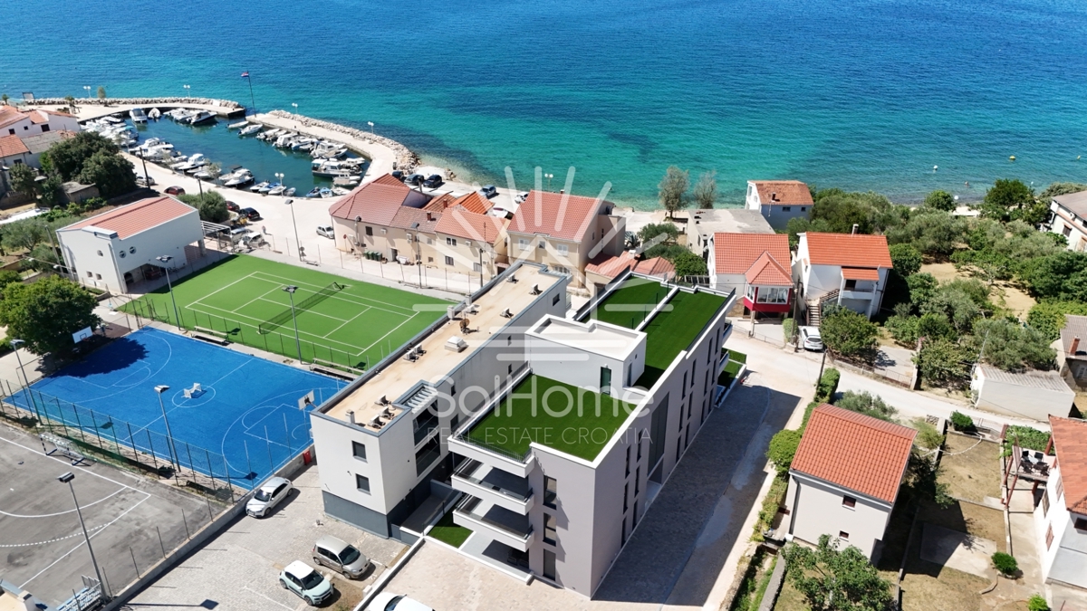 Appartamenti attico a Diklo/Zara - a 50 metri dal mare