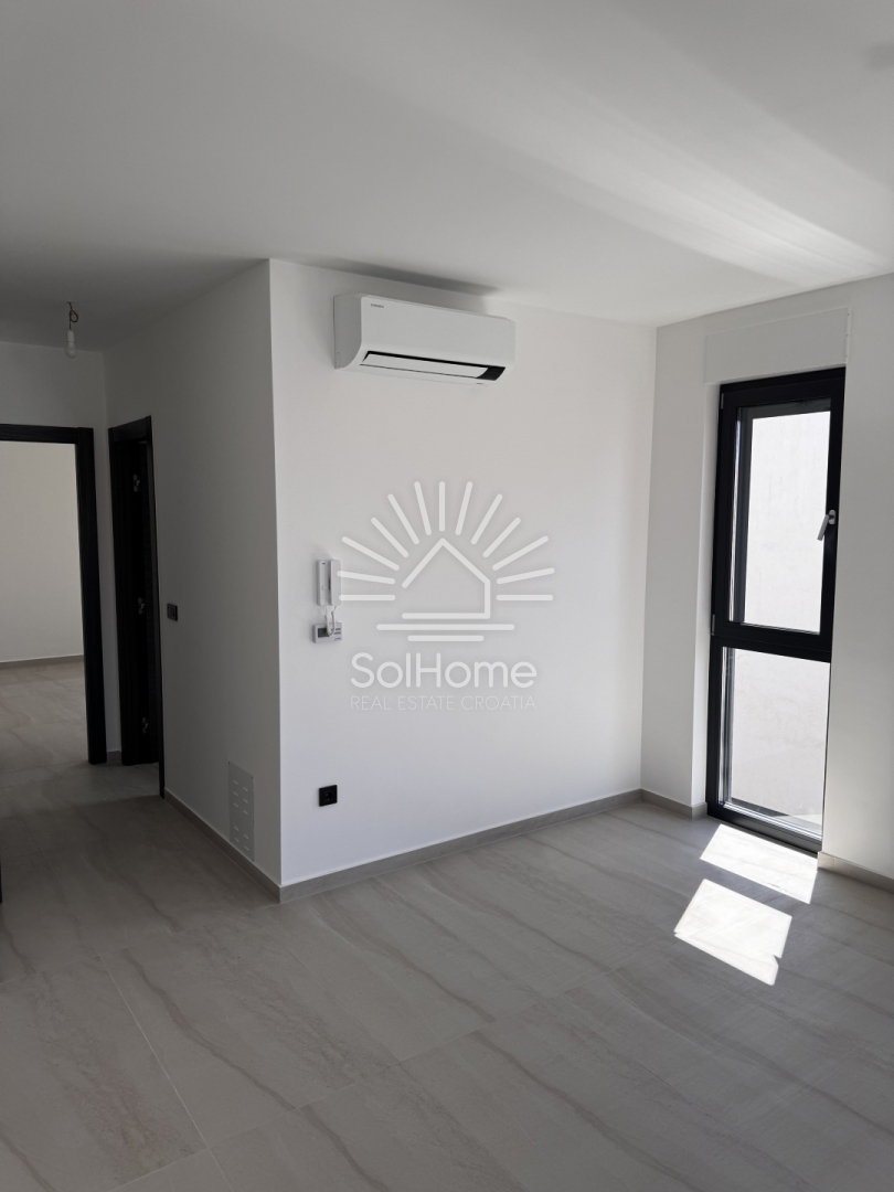 Appartamenti attico a Diklo/Zara - a 50 metri dal mare