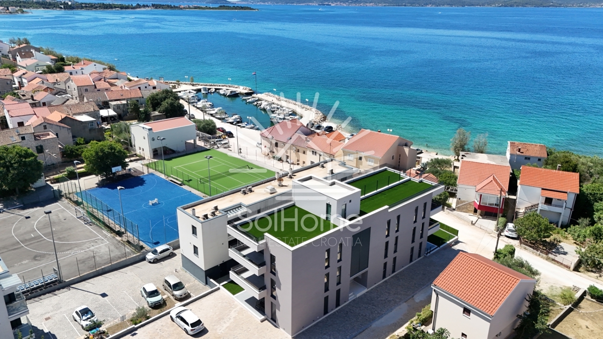 Appartamenti attico a Diklo/Zara - a 50 metri dal mare