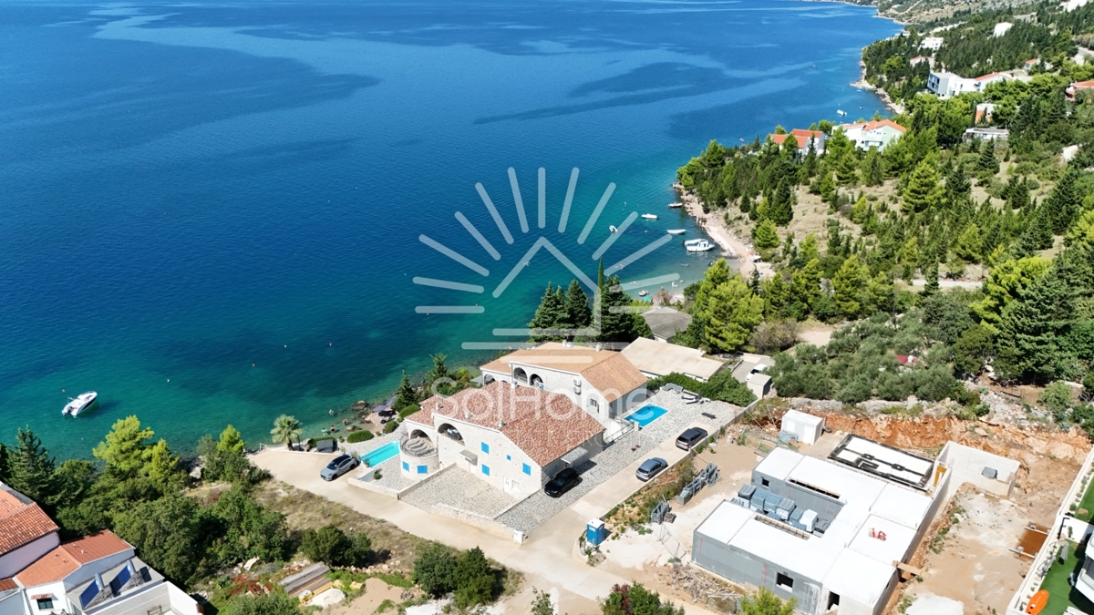 Elegante villa in Dalmazia a soli 50 metri dal mare - vicino a Zara