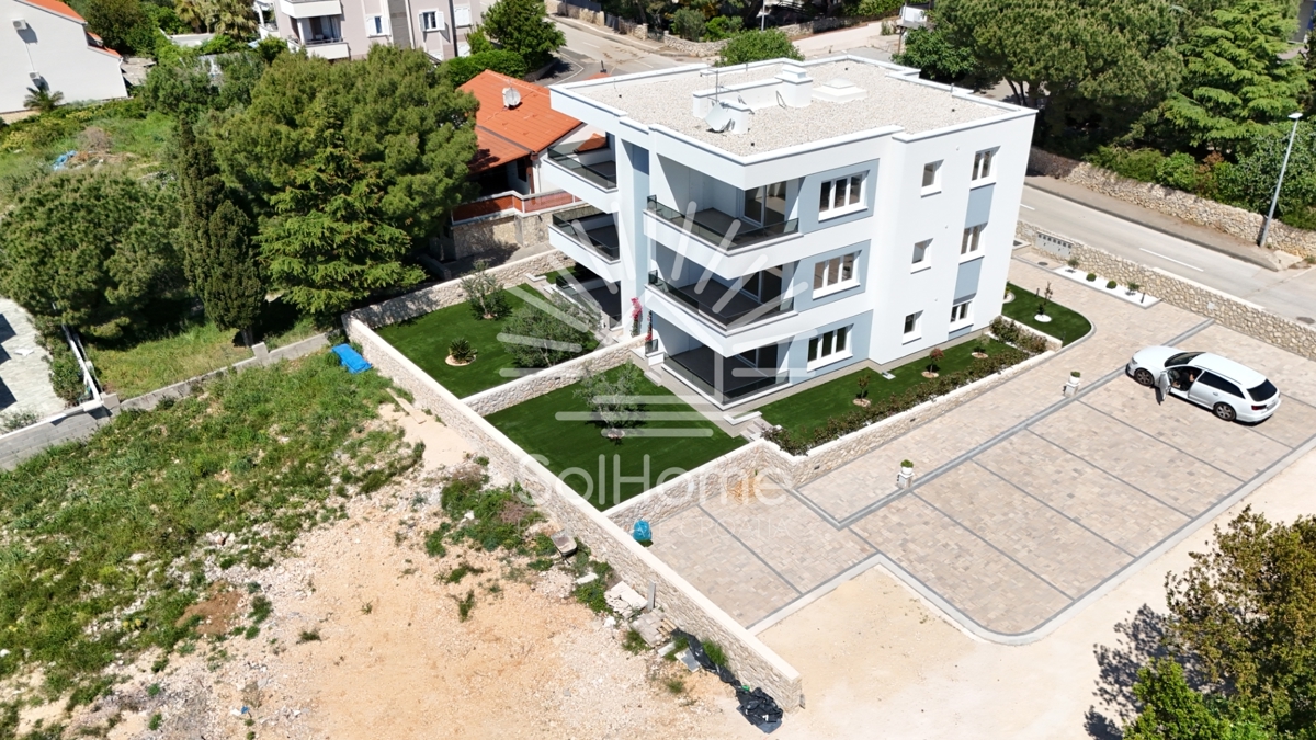 Appartamenti con vista sul mare a Novalja / Croazia