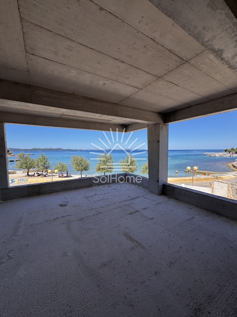 Lussuosi appartamenti a Diklo/Zara direttamente sul mare