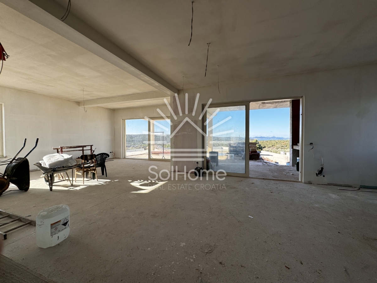 Villa familiare con piscina e vista panoramica sul mare vicino a Zara