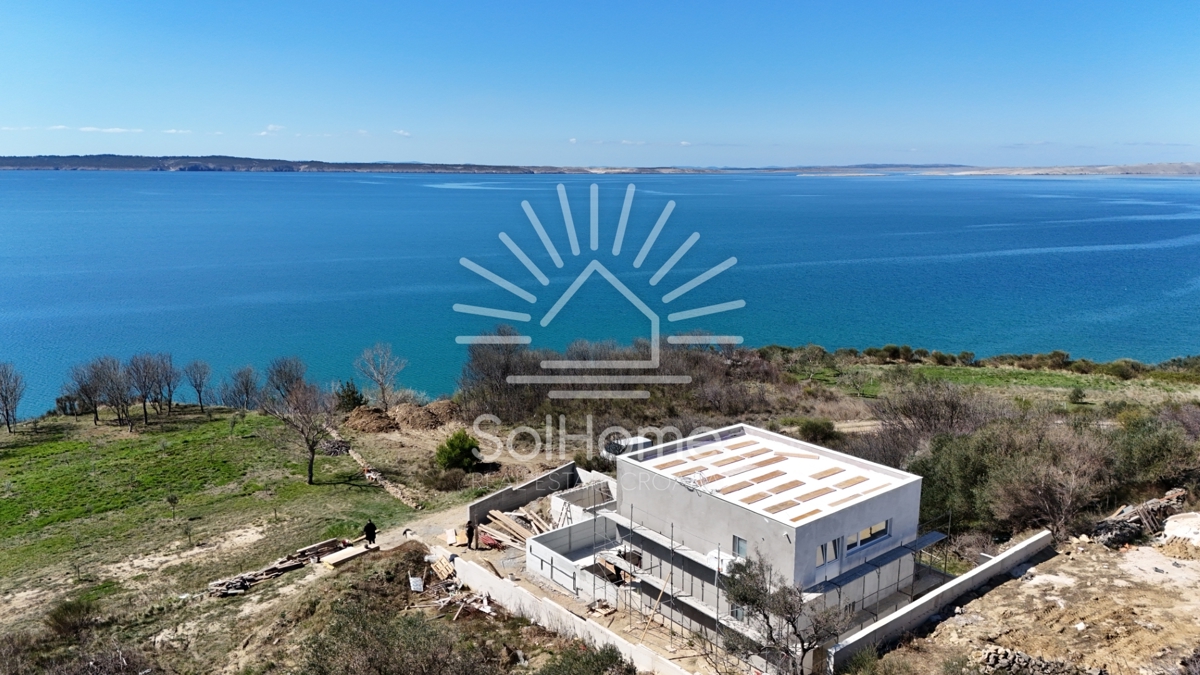 Casa di fronte al mare a Ražanac