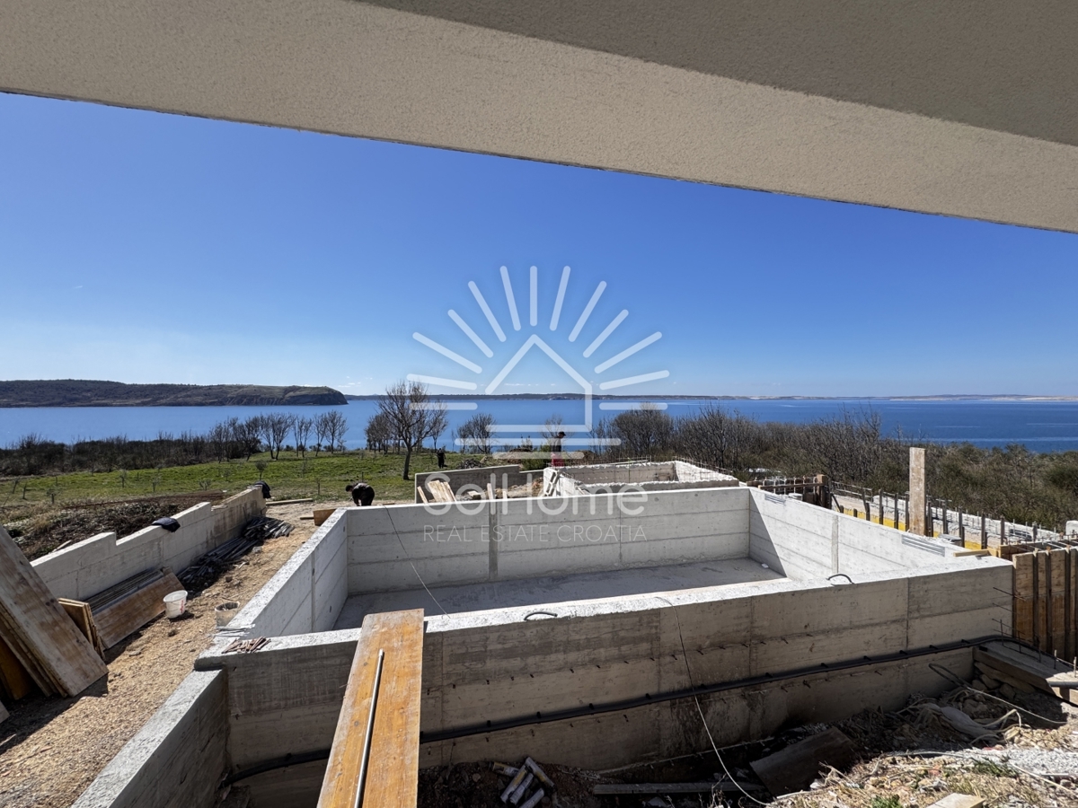 Casa di fronte al mare a Ražanac