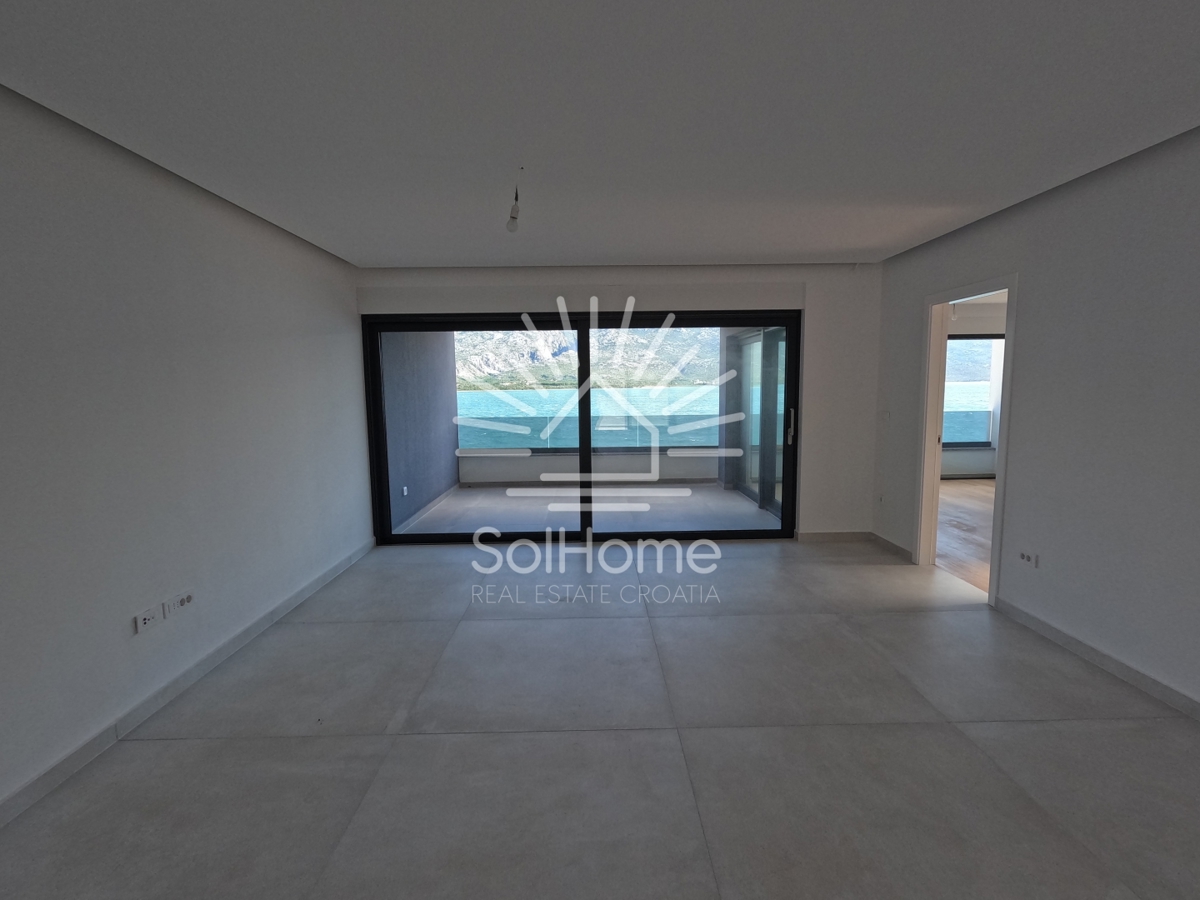 VIDEO - Attico 1. linea mare vicino a Zara