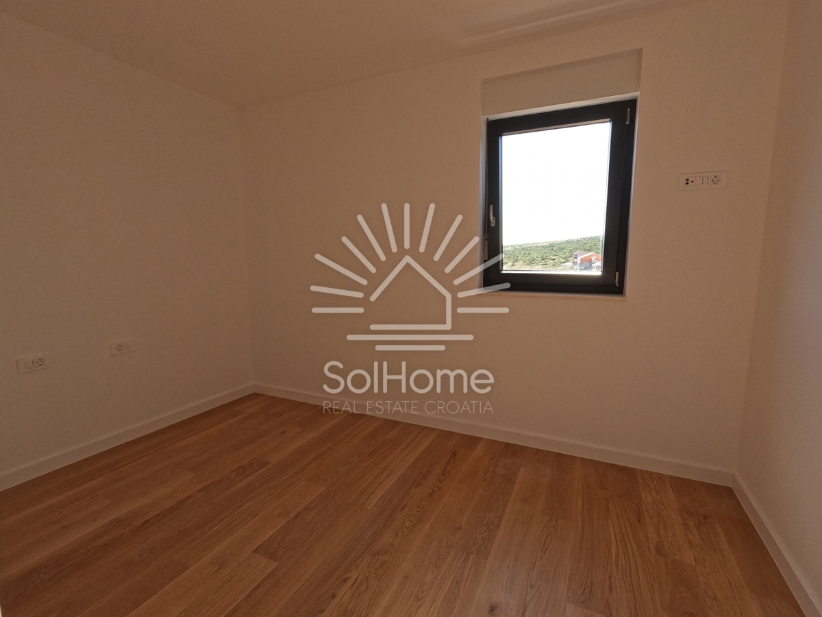 VIDEO - Attico 1. linea mare vicino a Zara