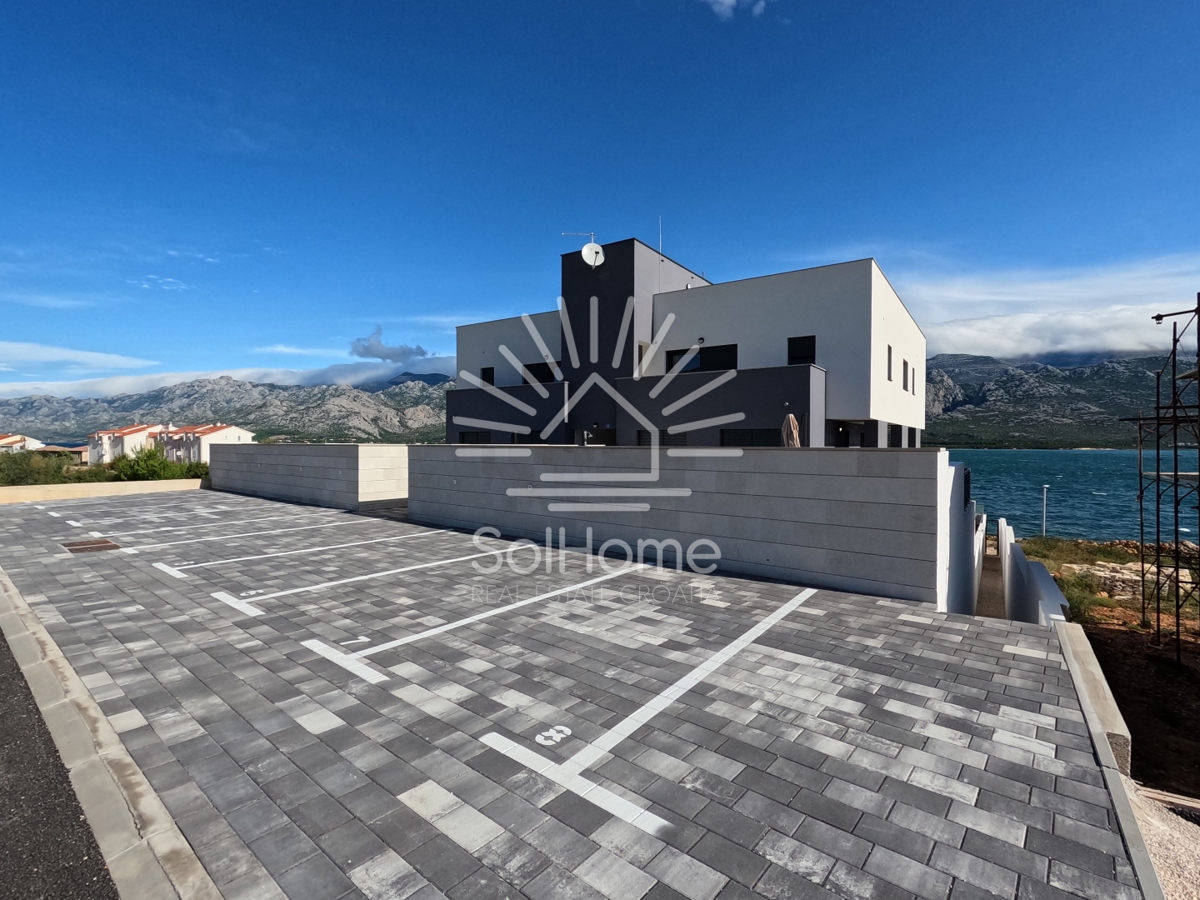 VIDEO - Attico 1. linea mare vicino a Zara