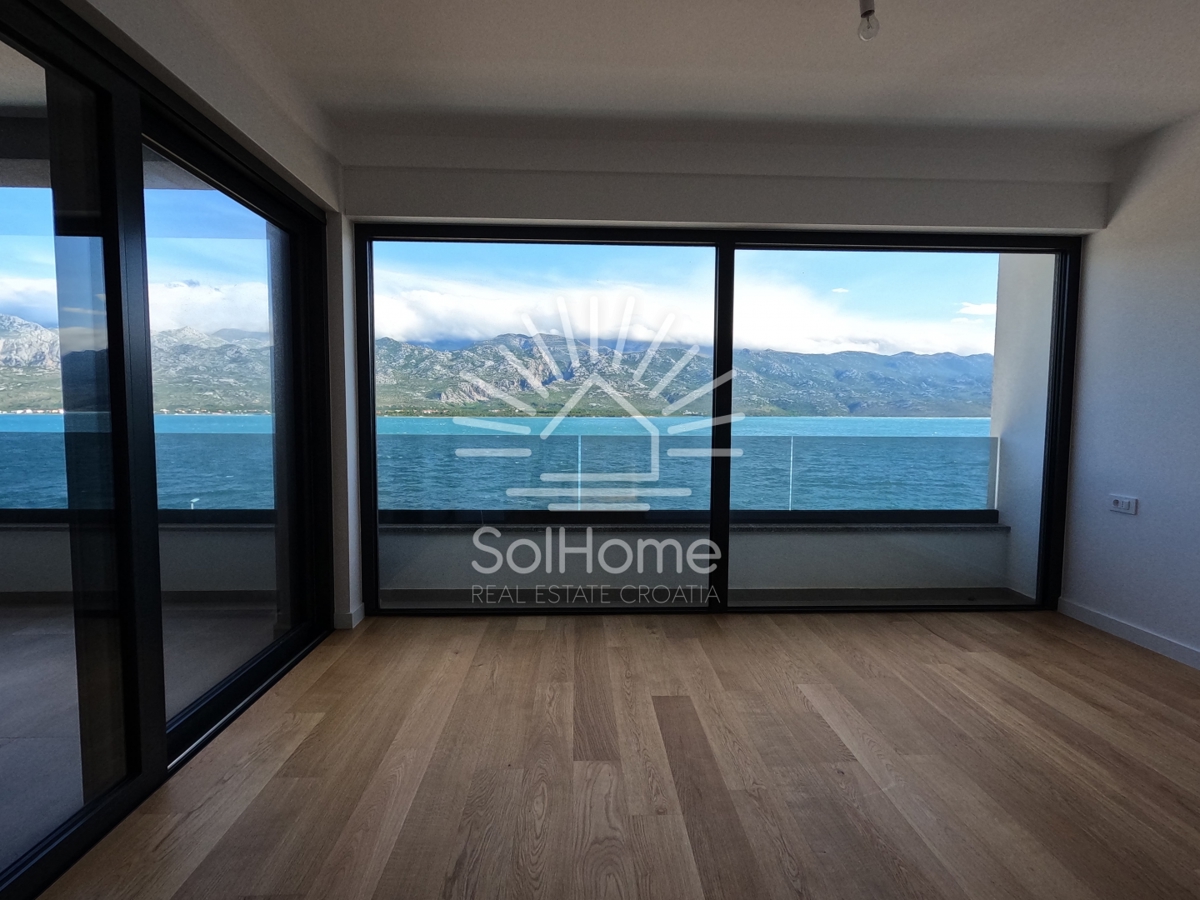 VIDEO - Attico 1. linea mare vicino a Zara