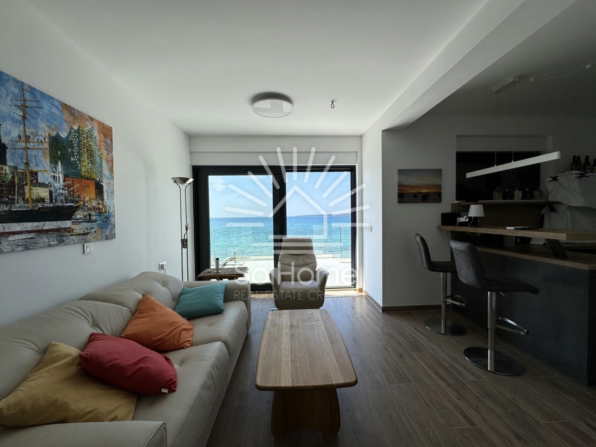 Esclusiva Villa a Schiera - Prima Fila sul Mare - in Vendita a Privlaka vicino a Zadar