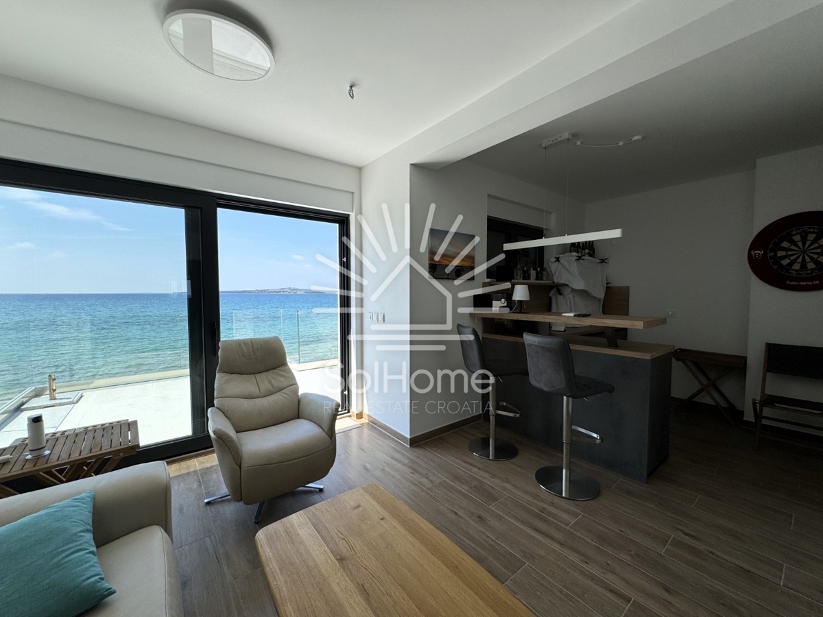 Esclusiva Villa a Schiera - Prima Fila sul Mare - in Vendita a Privlaka vicino a Zadar