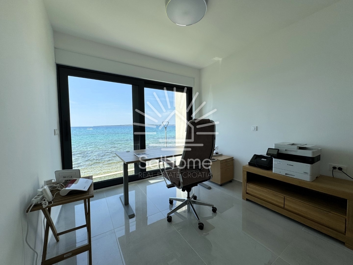 Esclusiva Villa a Schiera - Prima Fila sul Mare - in Vendita a Privlaka vicino a Zadar