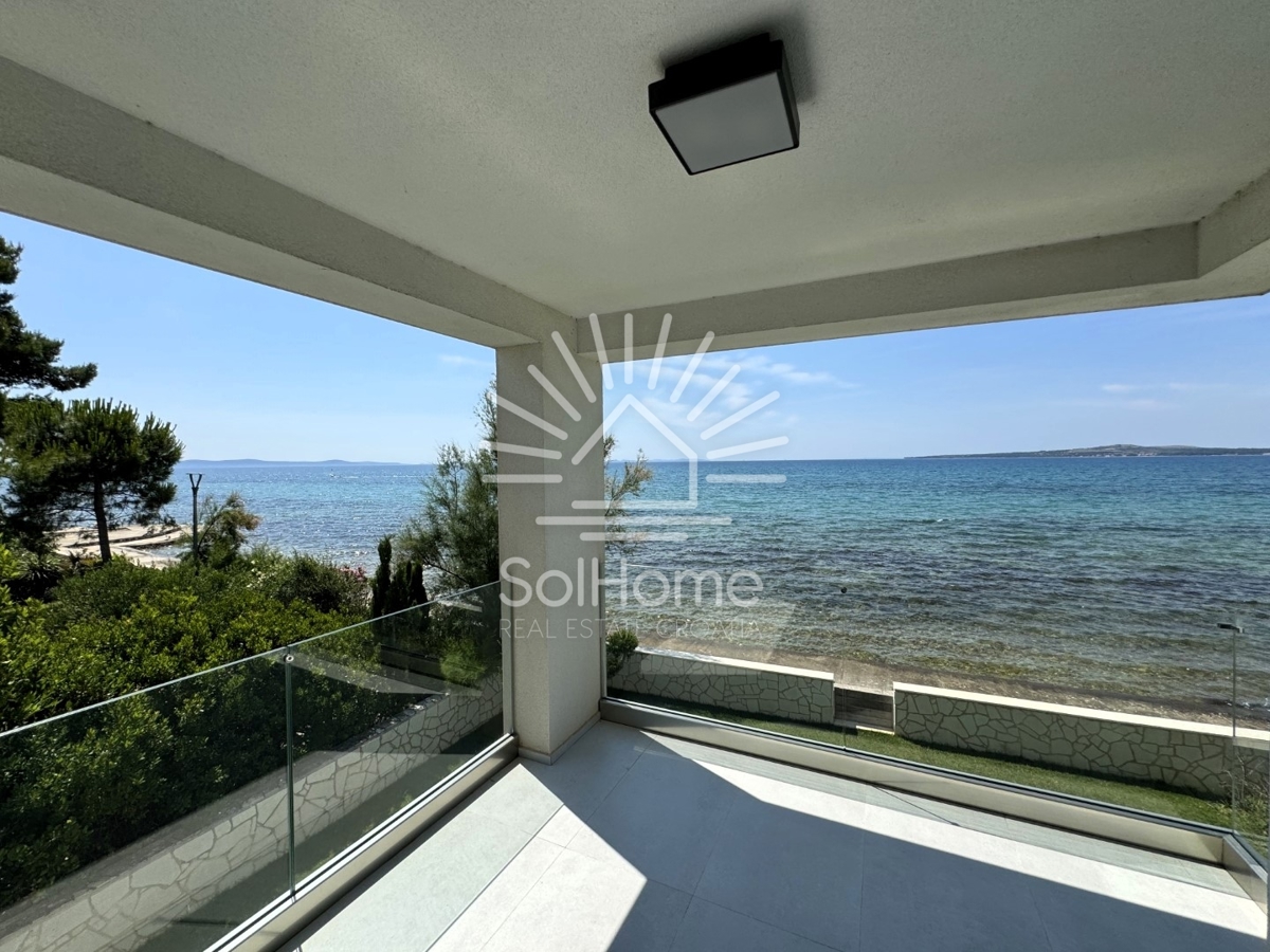 Esclusiva Villa a Schiera - Prima Fila sul Mare - in Vendita a Privlaka vicino a Zadar