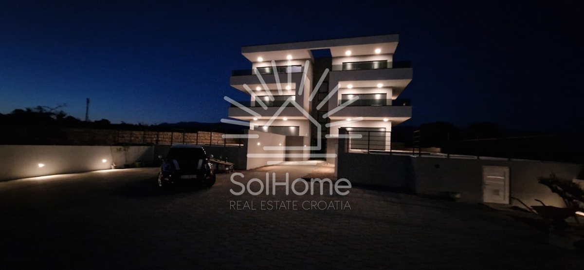 Appartamento con vista sul mare e sulla città, Novalja - Croazia