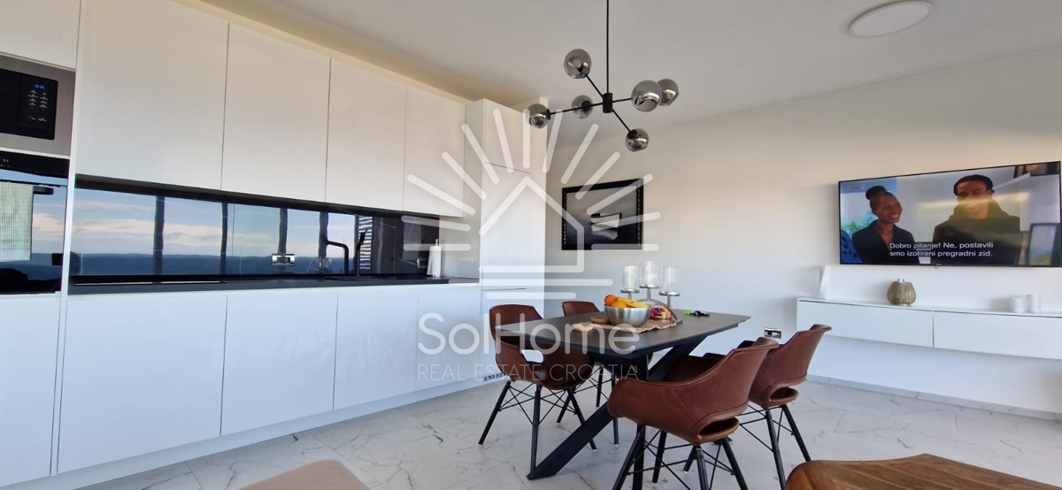 Appartamento con vista sul mare e sulla città, Novalja - Croazia