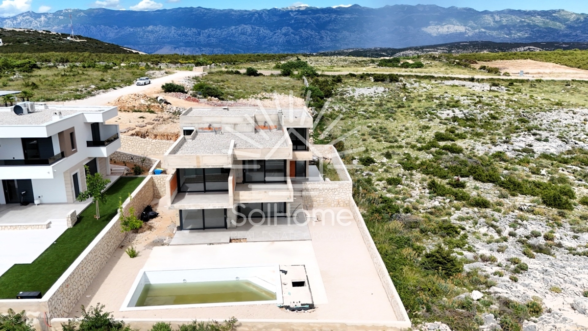 Casa con vista panoramica sul mare e piscina a Novalja