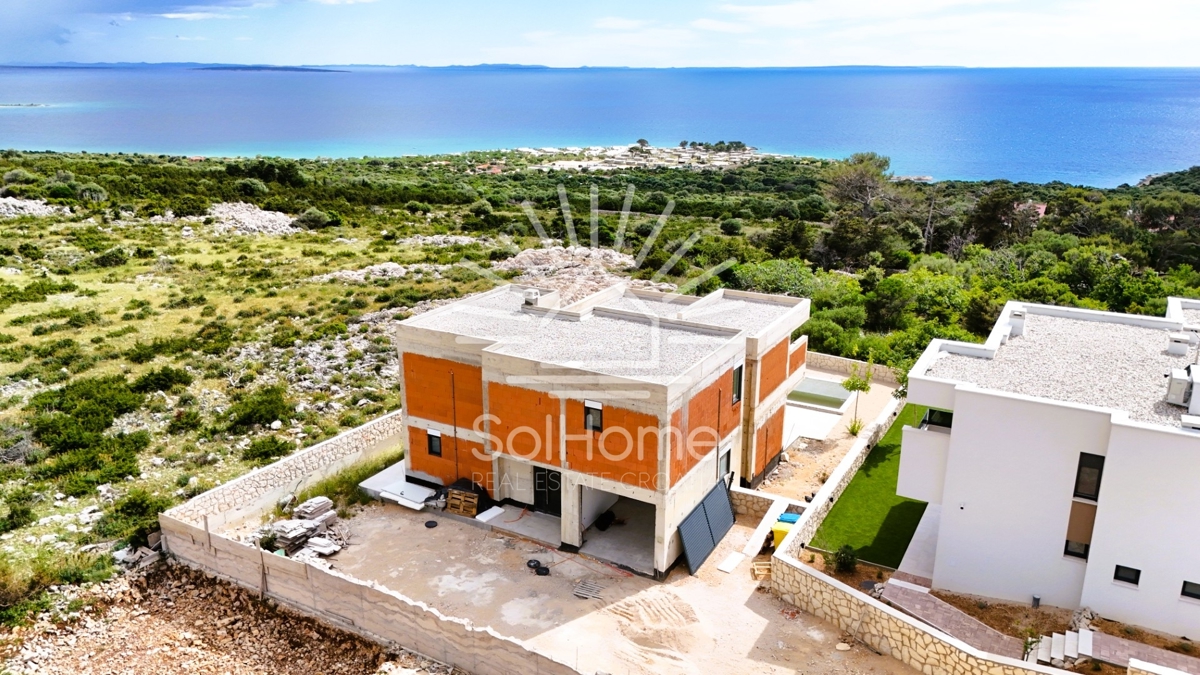 Casa con vista panoramica sul mare e piscina a Novalja