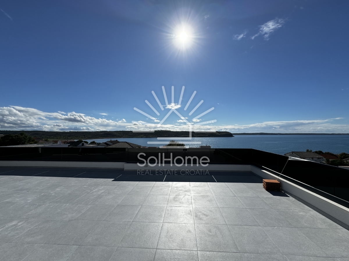 In vendita - Casa da sogno con piscina e vista sul mare - Rtina, Croazia