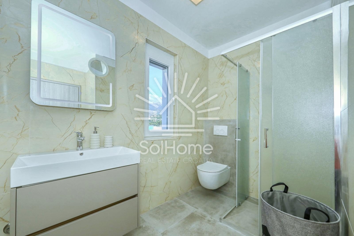 Casa sulla prima fila del mare con piscina e vista spettacolare - Regione di Zara