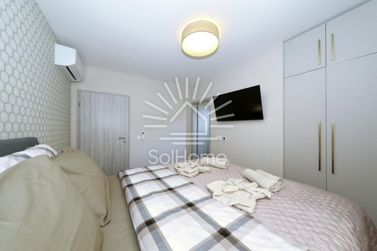 Casa sulla prima fila del mare con piscina e vista spettacolare - Regione di Zara