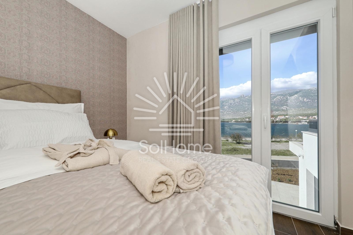 Casa sulla prima fila del mare con piscina e vista spettacolare - Regione di Zara