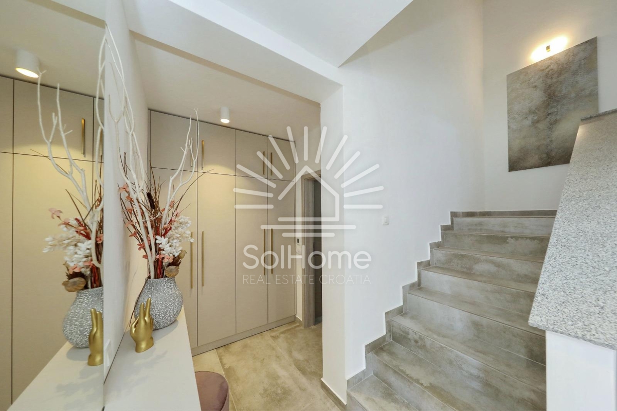 Casa sulla prima fila del mare con piscina e vista spettacolare - Regione di Zara